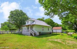17279 Jackpine Road, Carthage, MO 64836