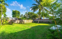 1371 71st St, Miami Beach, FL 33141