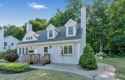 9 Wingate Lane, Dover, NH 03820