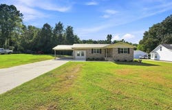 2115 Killough Dr, Tuscumbia, AL 35674