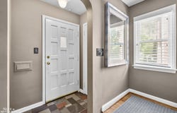 433 Maison Road, Grosse Pointe Farms, MI 48236