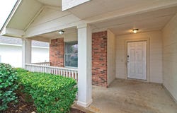 232 Brickyard Ln, Jarrell, TX 76537
