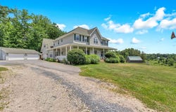 424 Beech Creek Hollow Rd, OAK HILL, WV 25901