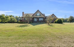 1381 S Frontage Rd, Columbus, MS 39701
