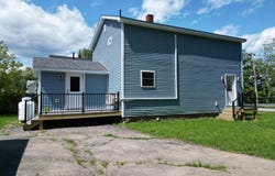 38 River Road, Howland, ME 04448