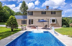 6694 Route 11, Londonderry, VT 05148