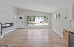 7 GLOUCESTER Avenue, SOMERDALE, NJ 08083