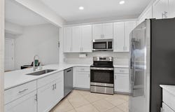 2821 Citrus St, NAPLES, FL 34120