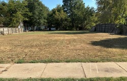 610 E Academy St, Paris, AR 72855