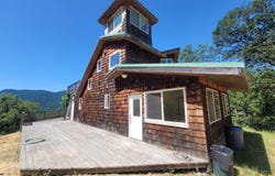 871 Van Duzen Road, Mad River, CA 95526