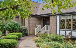 435 Weddell Dr, Rostraver, PA 15012