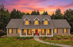 62 Monadnock Lane, Peterborough, NH 03458