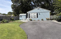 103 Darrow Drive, Warwick, RI 02886