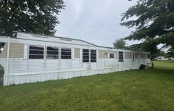 406 Deerfield Lane, Columbus, MI 48063