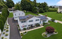 26 Willard Avenue, Old Saybrook, CT 06475