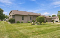 202 Colonial Drive, Warsaw, IN 46582-1941