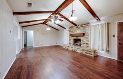 225 N Terry Drive, Slaton, TX 79364