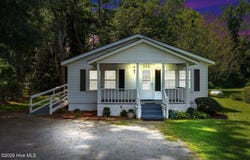 305 E 1st Street, Kenly, NC 27542