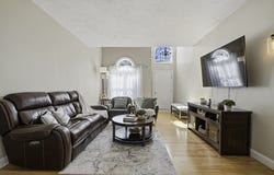 13 Knowlton Cir, Upton, MA 01568