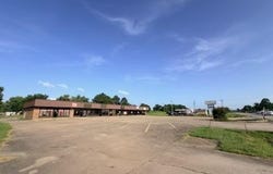 607 S Pocola BLVD, Pocola, OK 74902