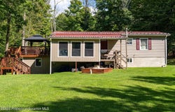 5 Chipmunk Trail, Hawley, PA 18428