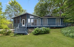 58 Rip Van Winkle Circle, Warwick, RI 02886