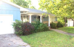 306 S Thorp St, Marion, KS 66861