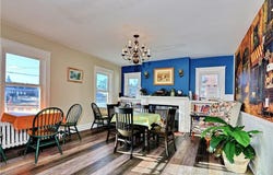 72 E Main Road, Middletown, RI 02842