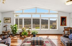 20 Walker Rd, Jefferson Twp, PA 15021