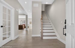 4 Arthur Lane, Cranbury, NJ 08512