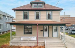 614 N 6th St, Sheboygan, WI 53081