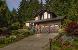 209 W BEACON HILL Dr, Longview, WA 98632