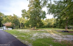 Pointe Aux Chenes lot: 4, Ocean Springs, MS 39564
