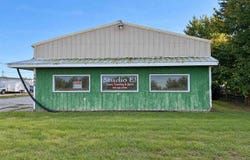 1609 E Washington St, Washington, IA 52353