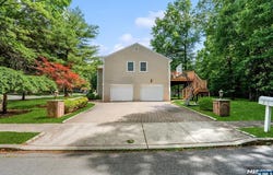 21 Kennedy Circle, Closter, NJ 07624