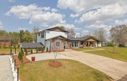 5 Woodmont Dr, Belmont, MS 38827
