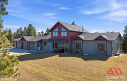 37 Klondike Rd, Hulett, WY 82720