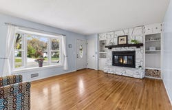 1913 Independence Avenue N, Golden Valley, MN 55427