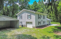 6701 Owens Rd, Radford, VA 24141