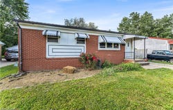 567 Walnut Street, Elyria, OH 44035