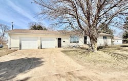 475 E CSAH 10, Vesta, MN 56292