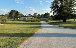 618 E Elnora St, Odon, IN 47562