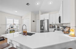 1879 Andromeda Ln, Weston, FL 33327