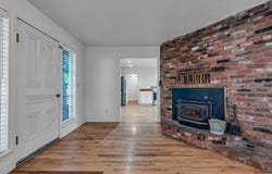 715 Oregon Street, Weed, CA 96094