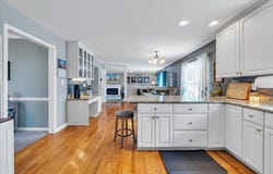 521 Ridgecrest Ln, Roanoke, VA 24019
