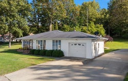 84 E Hickory Road, Battle Creek, MI 49017