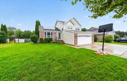 353 Valley Forge Avenue, South Elgin, IL 60177