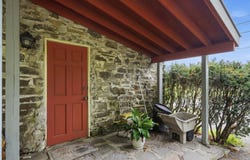 574 State Route 32 N, Esopus, NY 12561