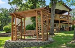 4 Andrew Drive, Branson West, MO 65737