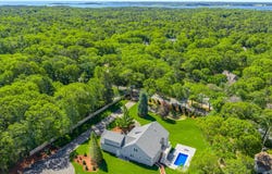2 Monomoy Lane, Orleans, MA 02653